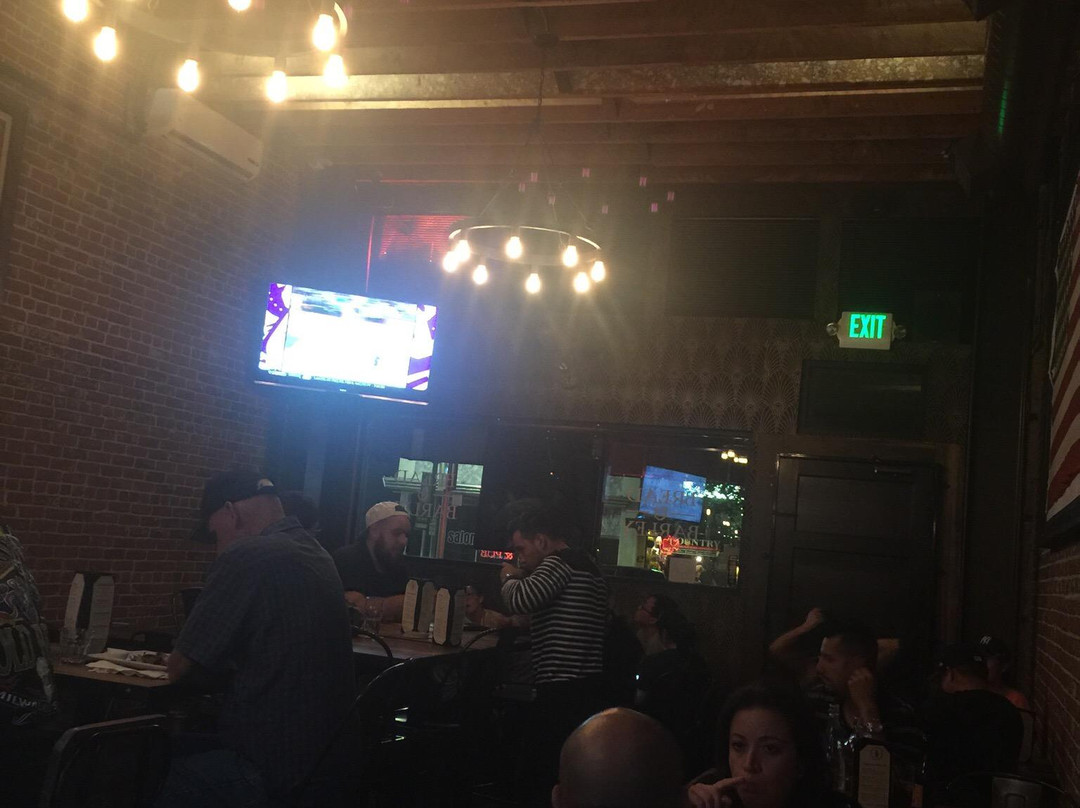 柯汶纳旅游景点-Bread & Barley