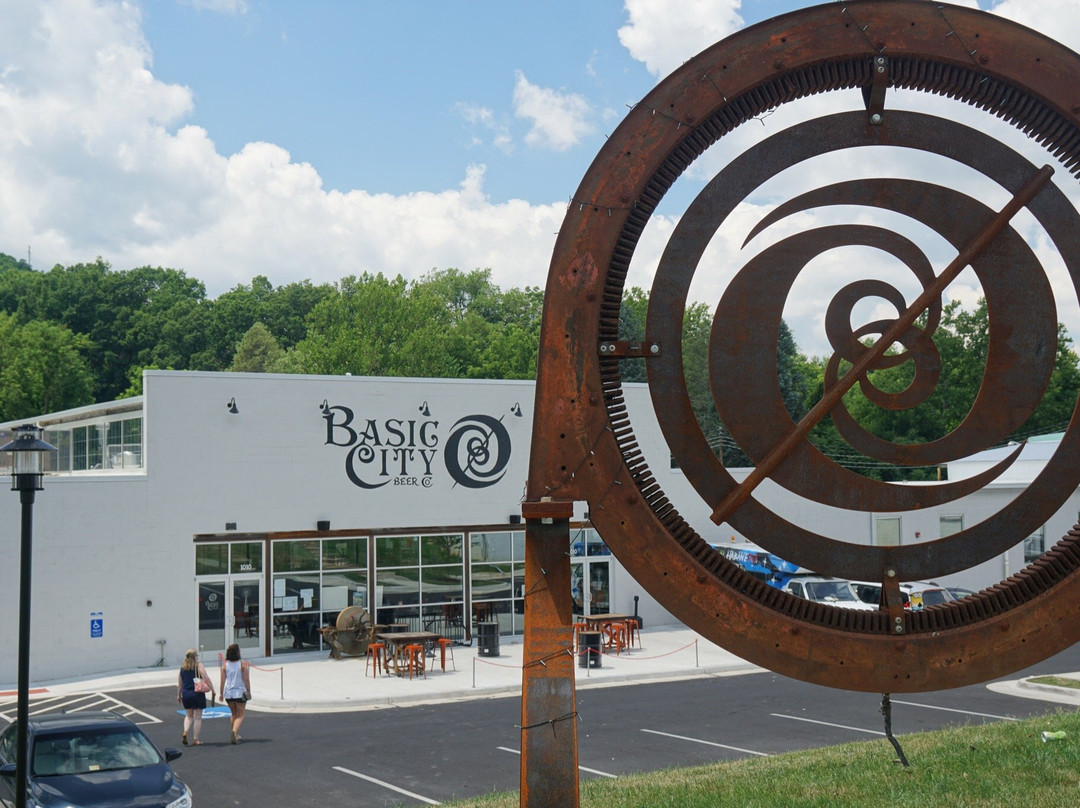 韦恩斯伯勒旅游景点-Basic City Beer Co.