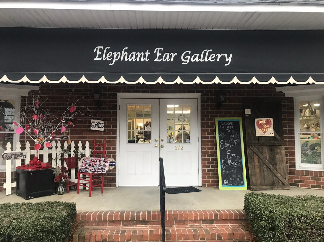 Horatio旅游景点-The Elephant Ear Gallery