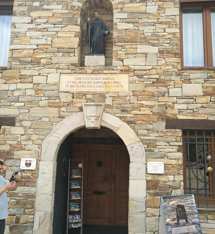 Monasterio Benedictino de San Salvador del Monte Irago景点图片