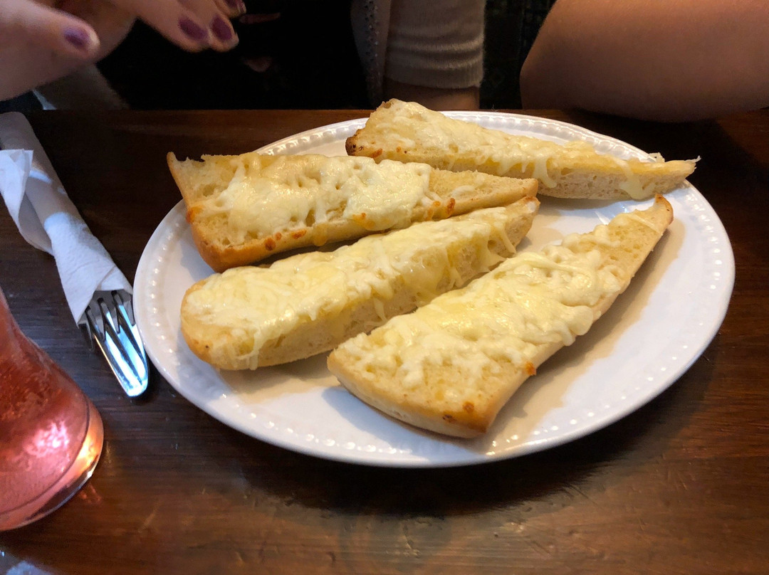 The White Hart Woodley景点图片