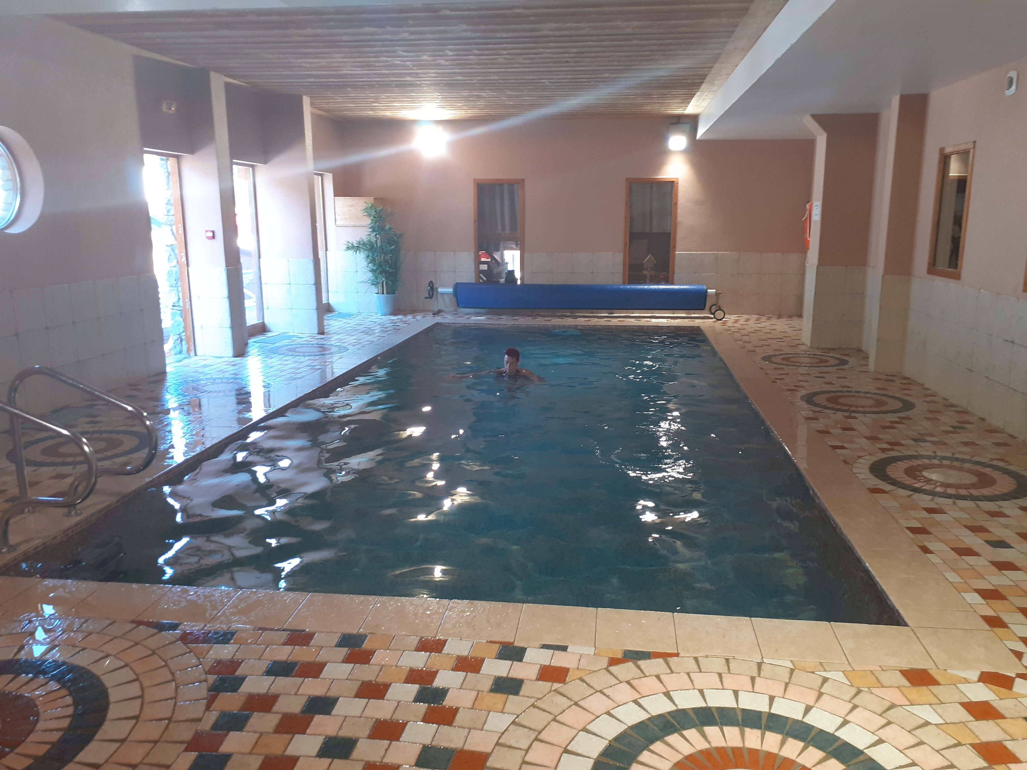 Residence le Chalet des Neiges-泳池