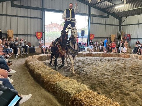 Les Centaures Du Temps