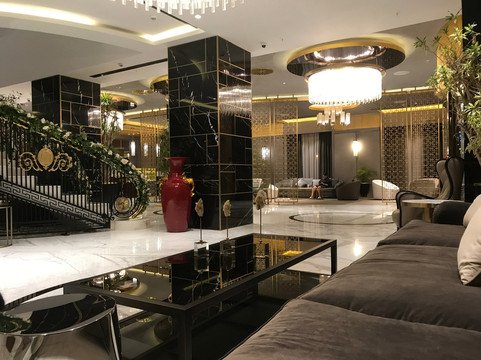 Rocks Hotel Casino主图