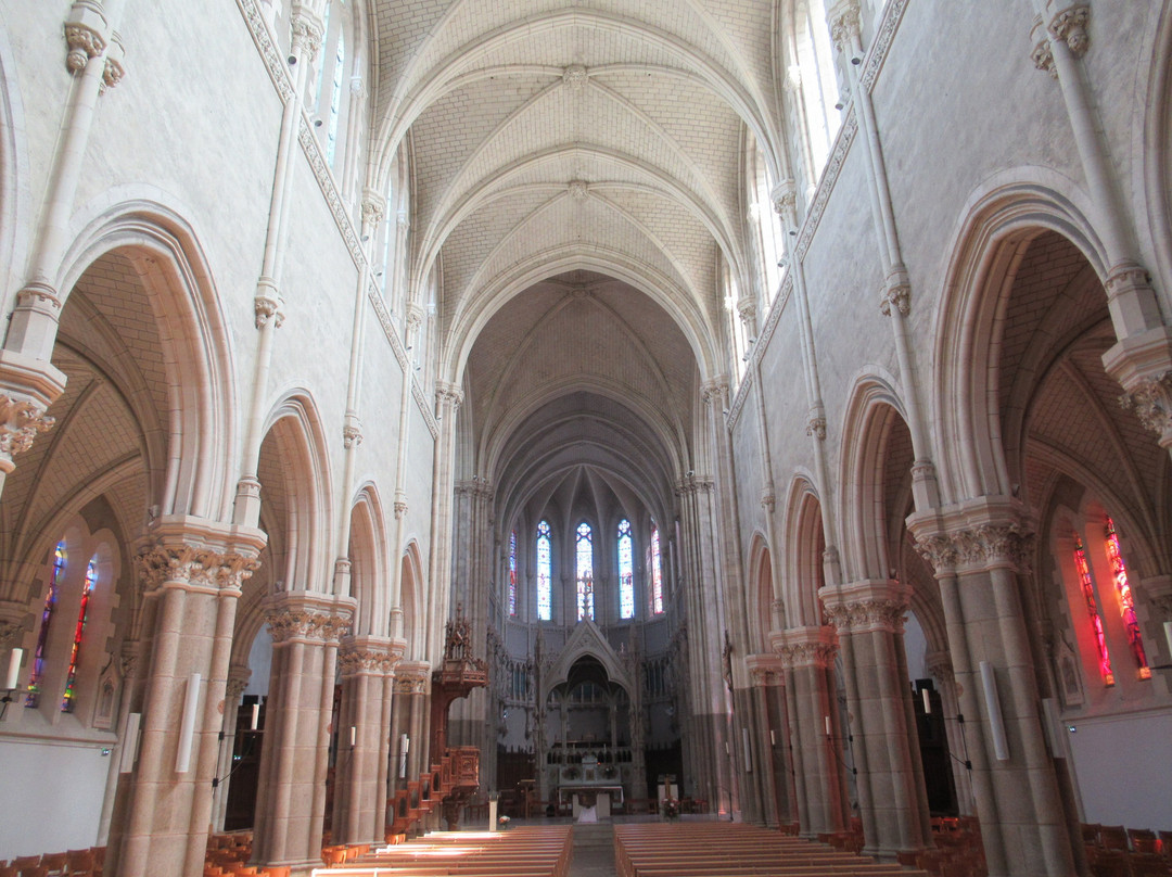 Eglise Saint-Martin-de-Vertou景点图片