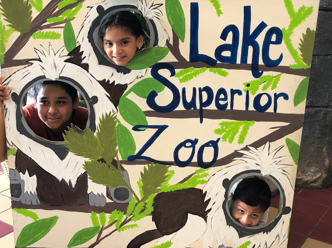 Lake Superior Zoo景点图片
