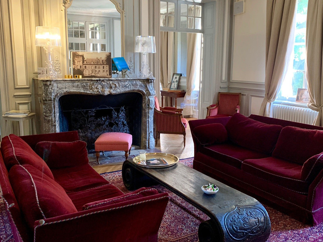 诺耶勒城堡主图