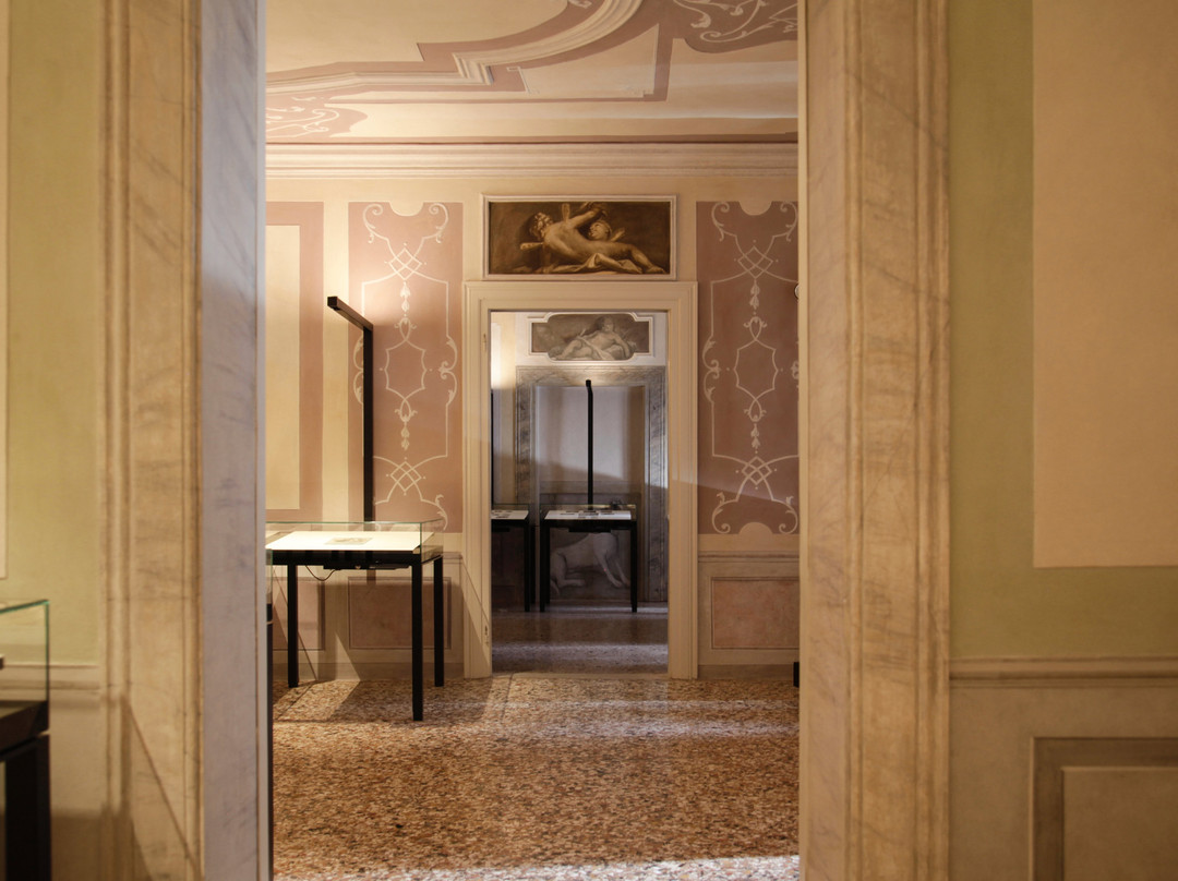 Palazzo Sturm - Museo della Ceramica G. Roi e della Stampa Remondini景点图片