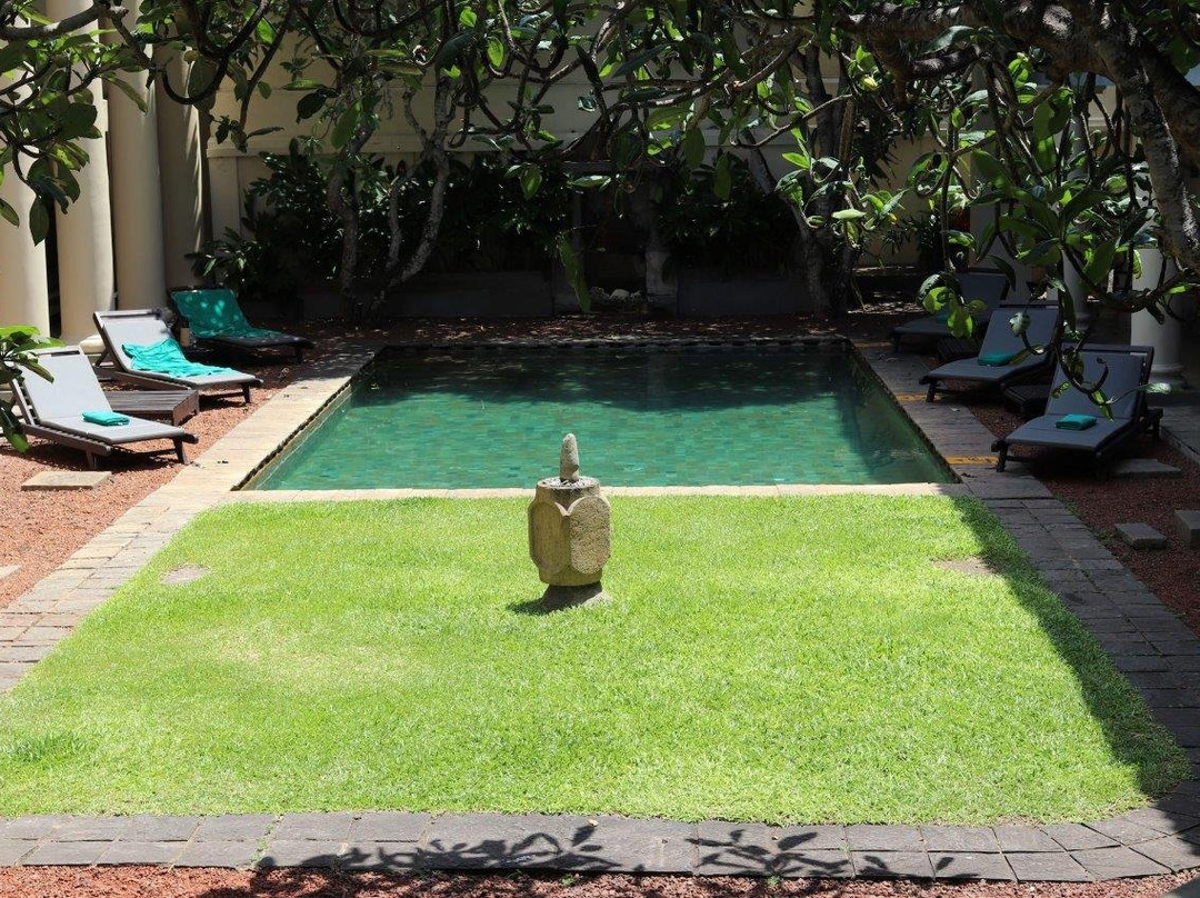 加勒堡酒店主图