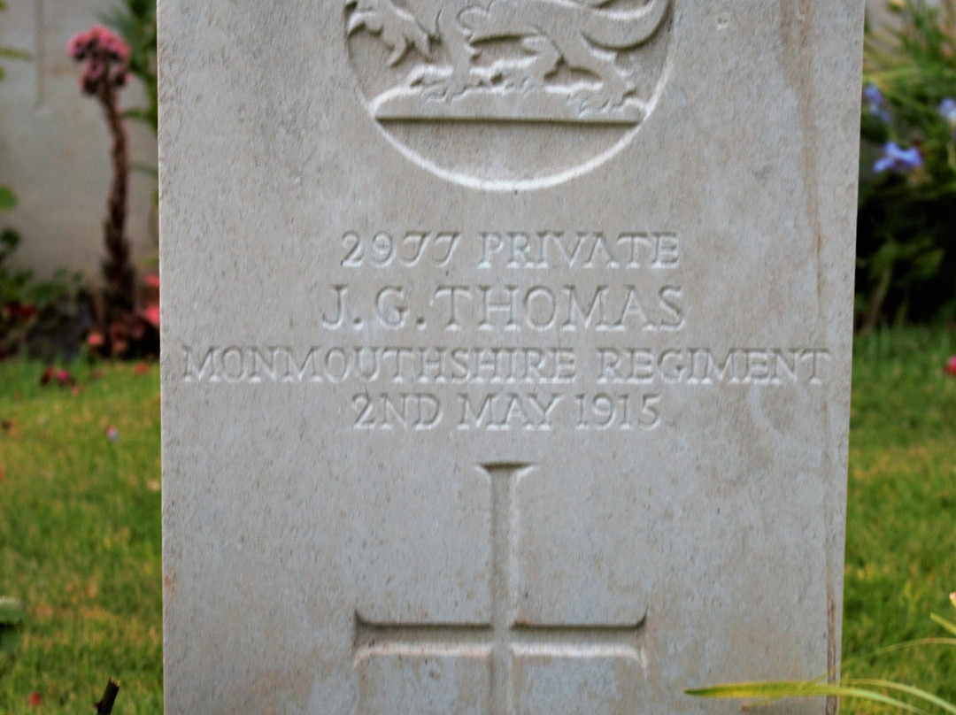 New Irish Farm Cemetary-伊普尔必去景点