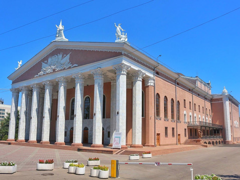 Ventura Tours Central Asia-比斯凯克必去景点