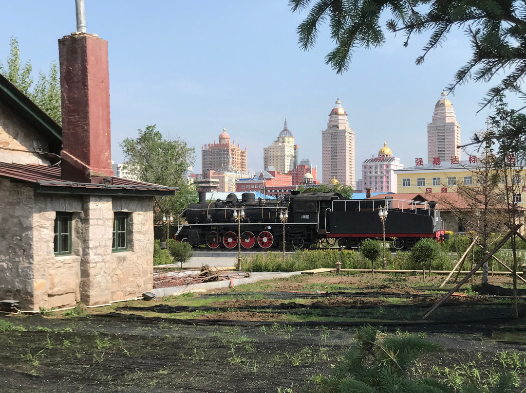 满洲里火车头广场-满洲里市必去景点