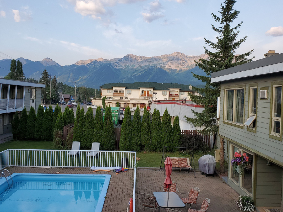 Powder Mountain Lodge主图