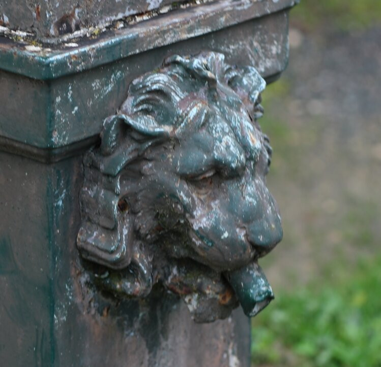La Pompe Et L'abreuvoir Des Combennes景点图片