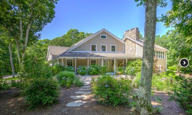 Lambert's Cove Hideaway主图