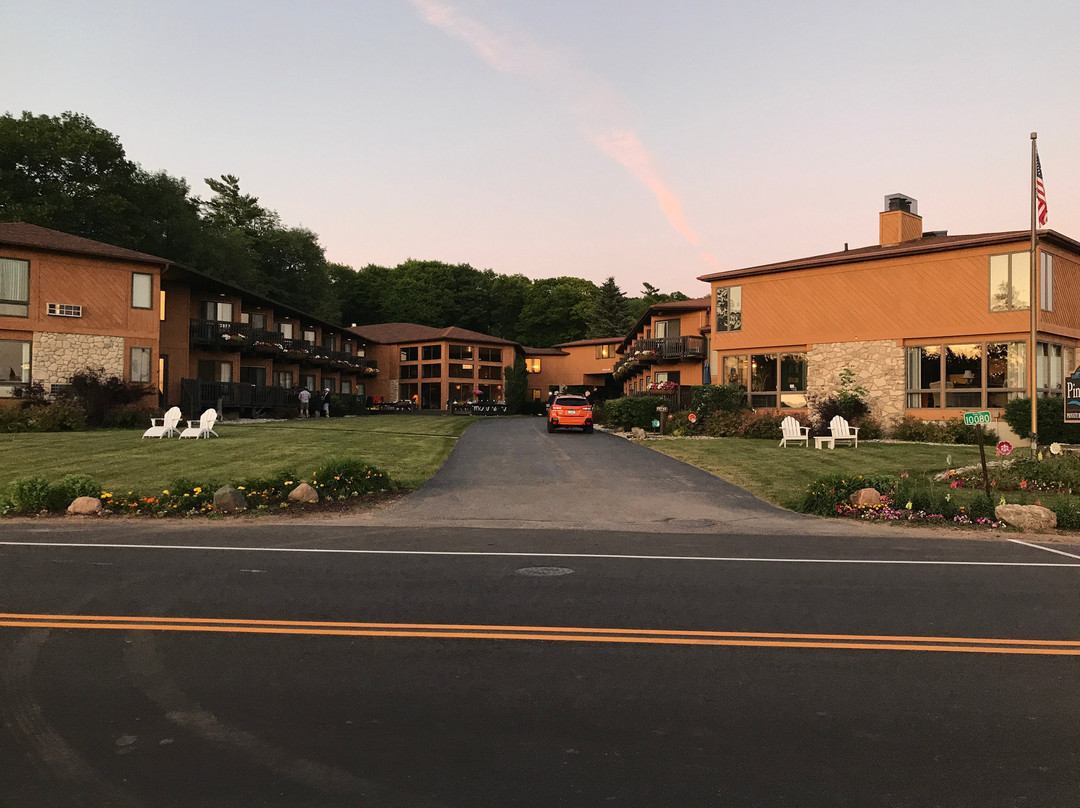 Pine Grove Resort主图