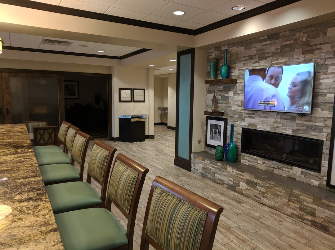 Hampton Inn Elko主图