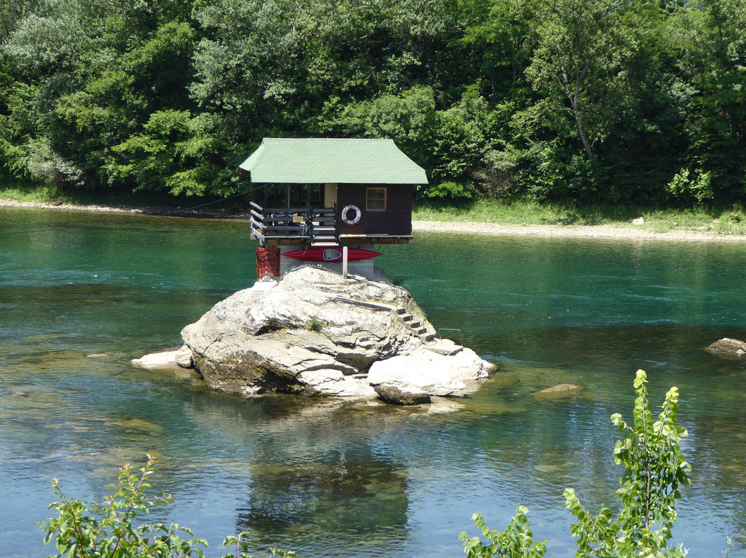 Drina River House景点图片