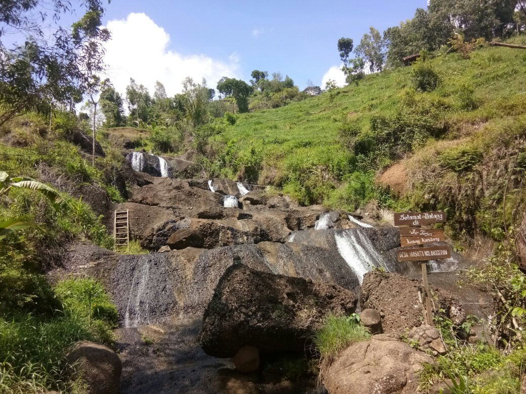Kedung Kandang Waterfall景点图片