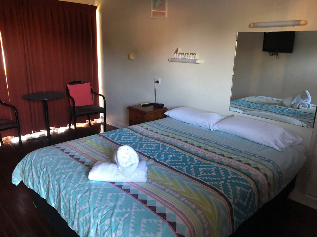 Crown Hotel Motel主图