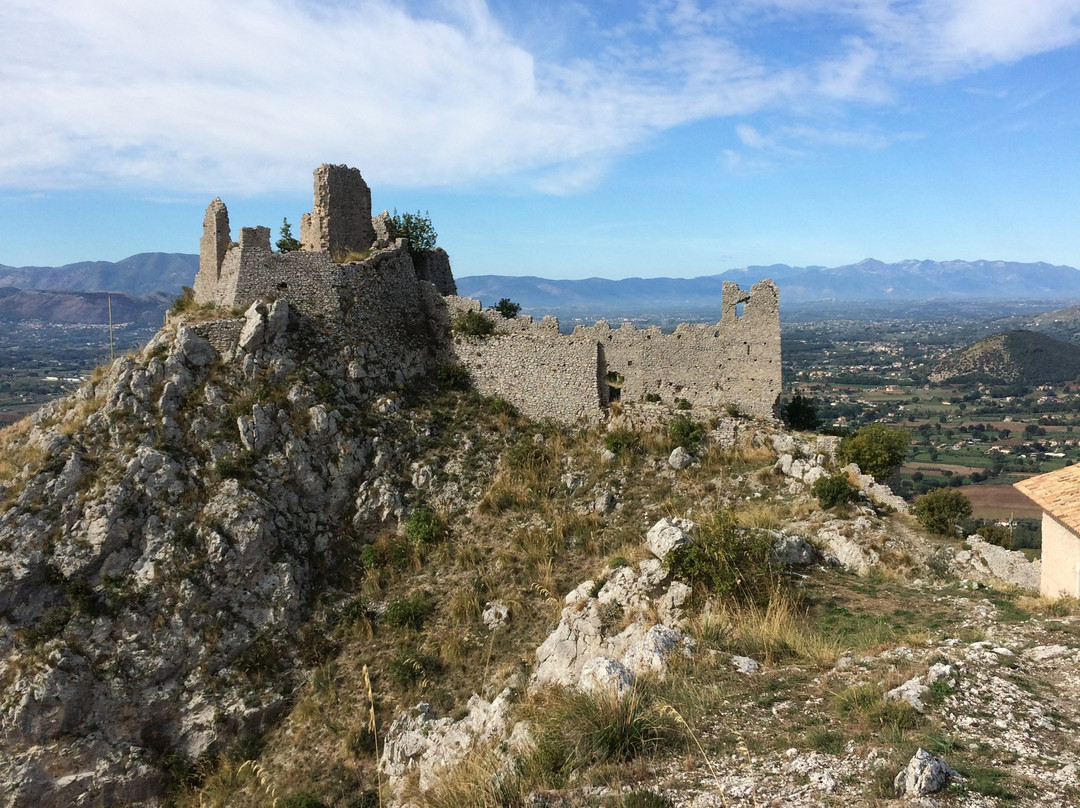 Castello dei Conti d'Aquino-Roccasecca必去景点