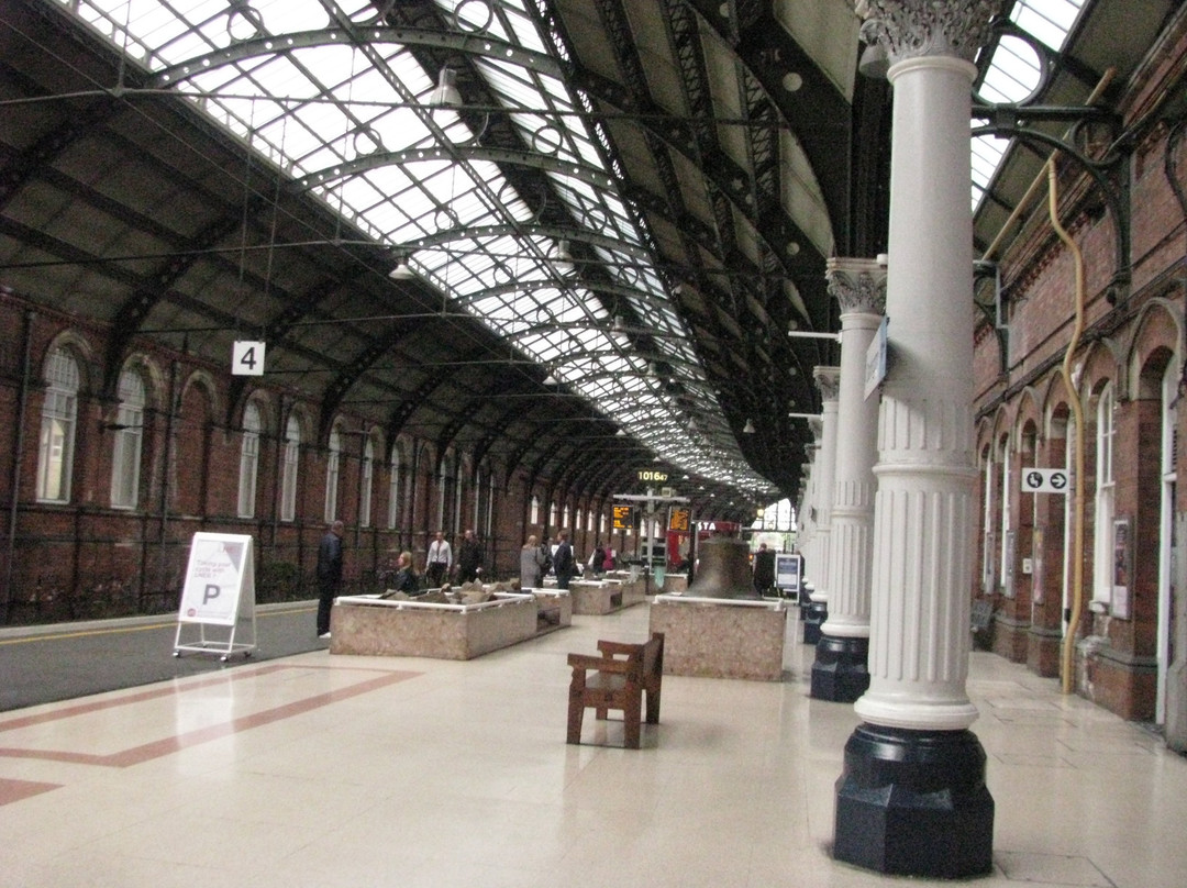 Darlington Train Station景点图片