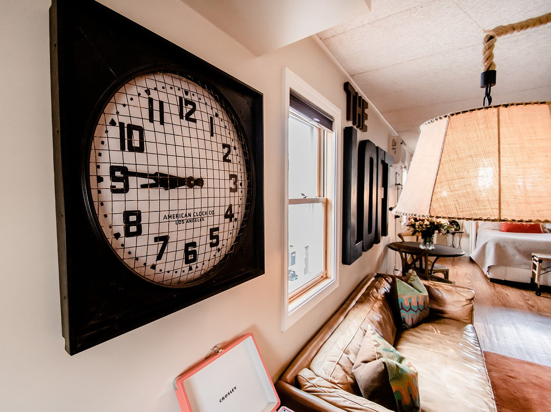 Small Batch Lodging主图