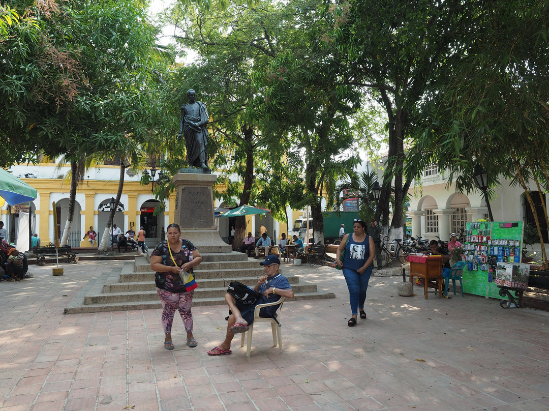 Parque de Bolivar景点图片