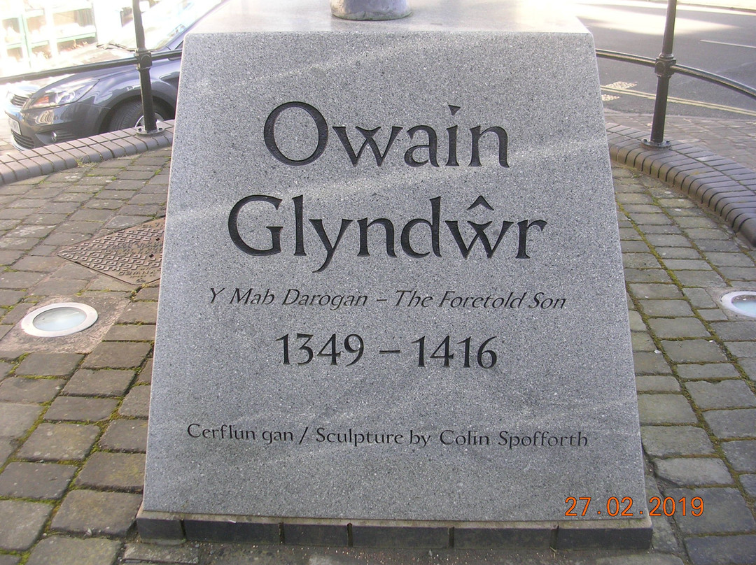 Owain Glyndwr Statue景点图片