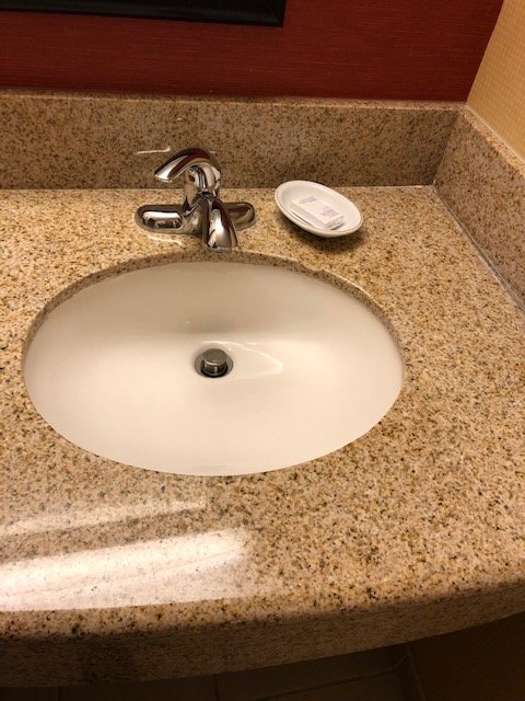 Sonesta Essential Junction City-浴室