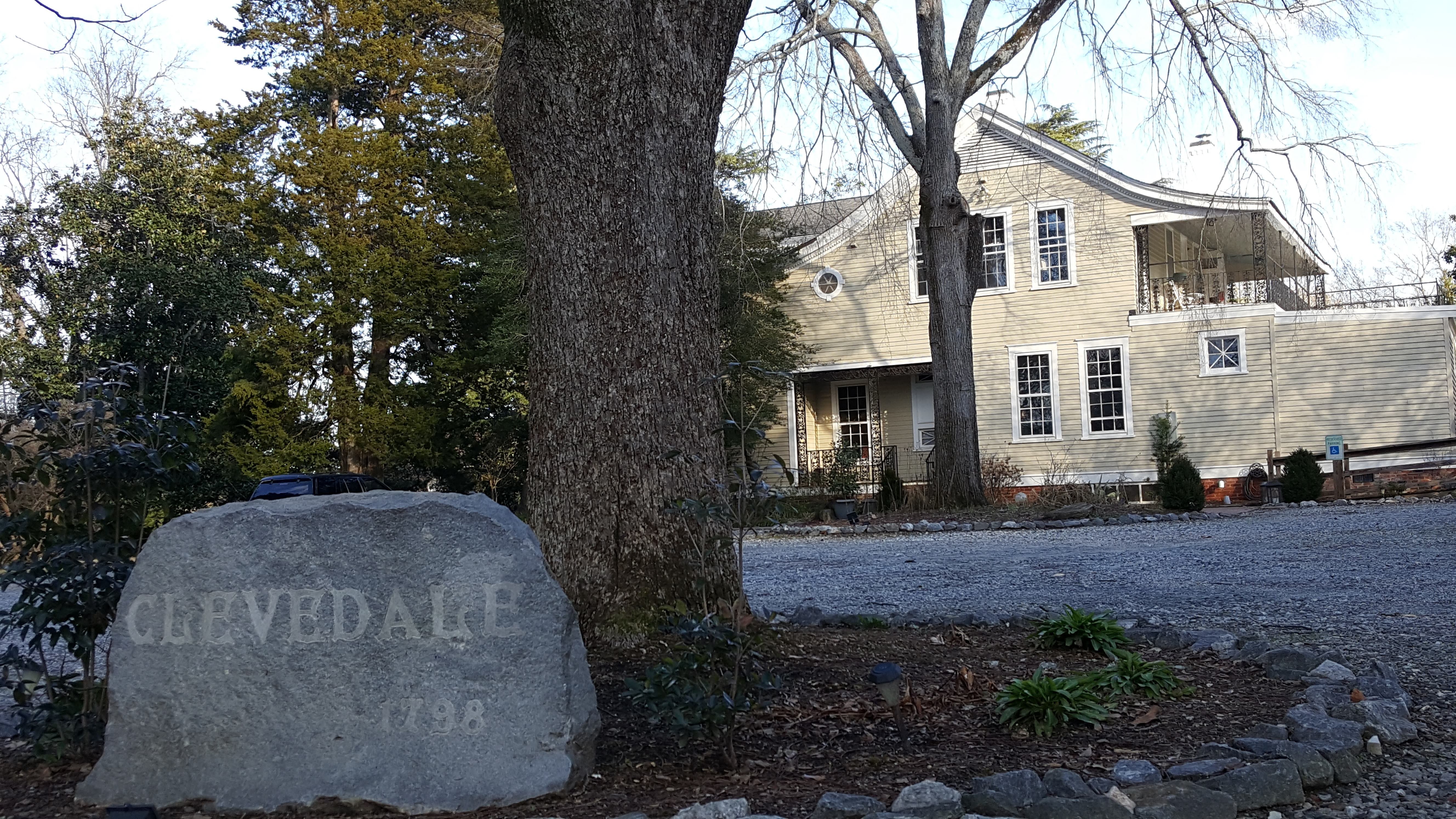 Clevedale Historic Inn and Gardens-浴室