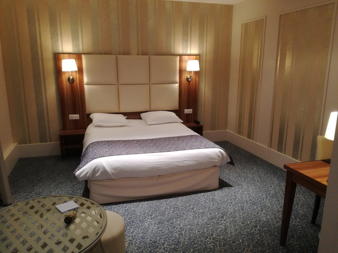 Hotel - Restaurant du Chateau主图