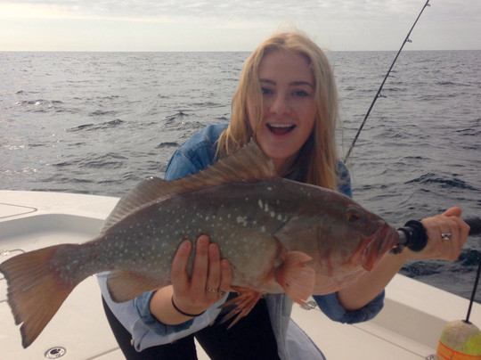 Hawgwild Fishing Charters-迈尔斯堡海滩必去景点