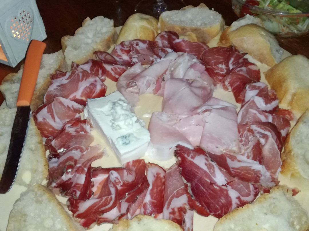 Habibi Lounge Bar-蒙特罗通多必去景点