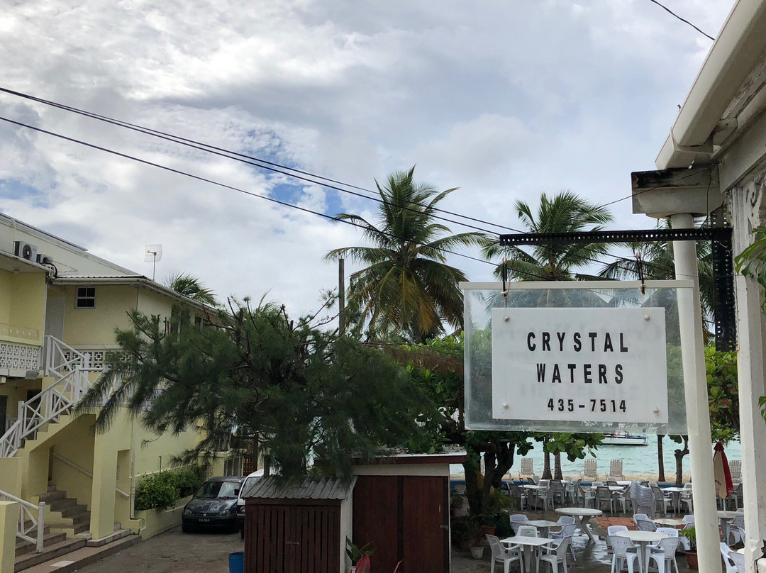 Crystal Waters Guest House & Bar主图