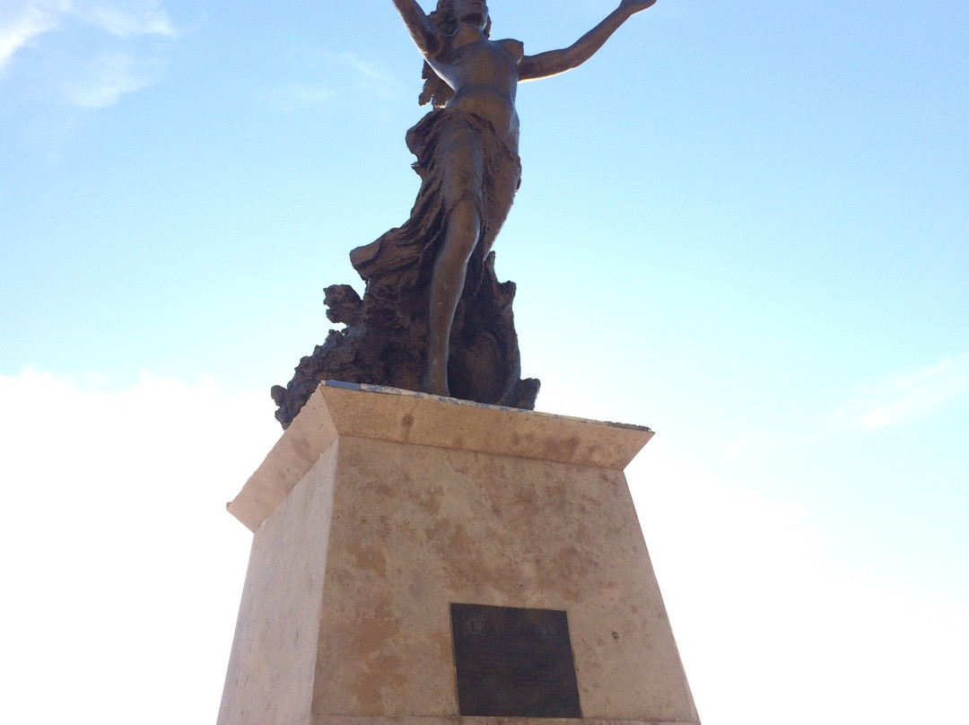 Monumento Mujer Mazalteca景点图片