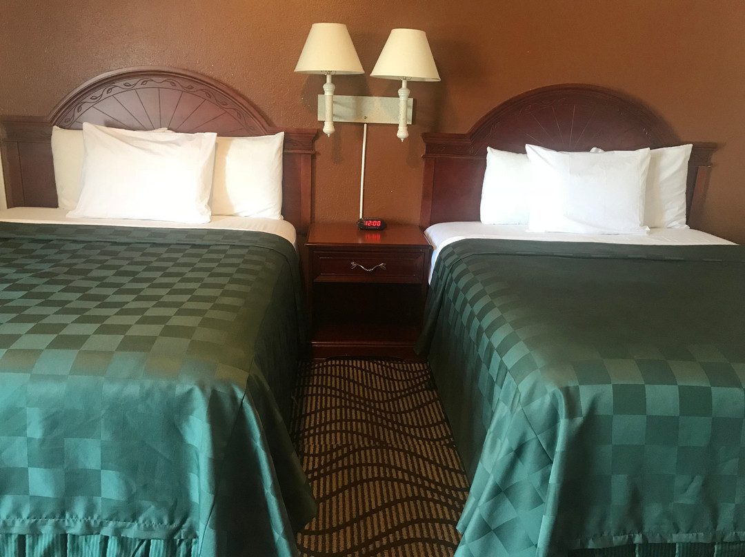 New Corral Motel主图