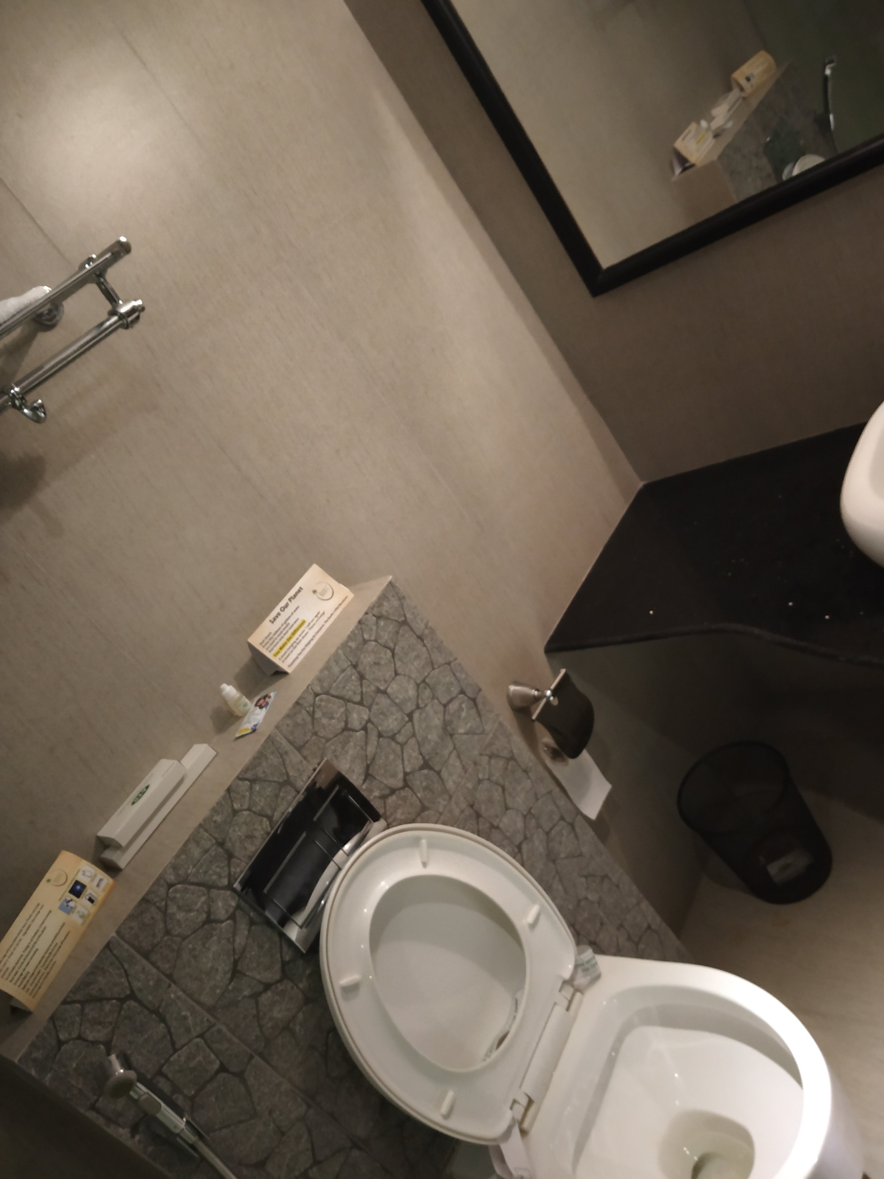 ATS Grand Kera Hotel-浴室