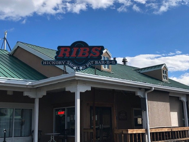 Cedar Crest餐馆和美食-Ribs Hickory Pit BBQ