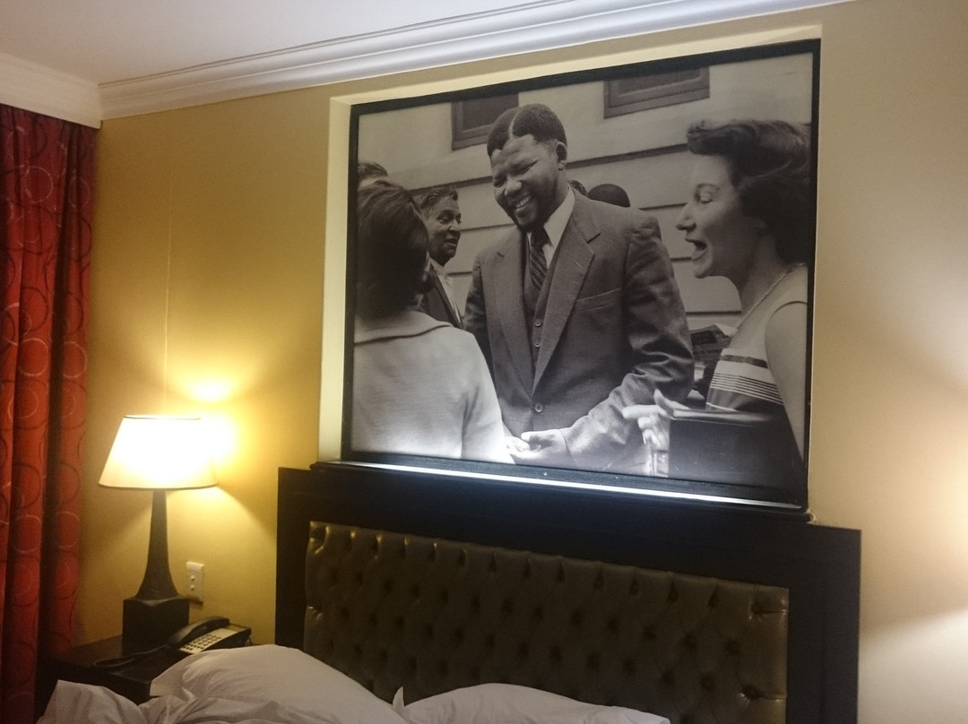 索韦托酒店在自由广场主图