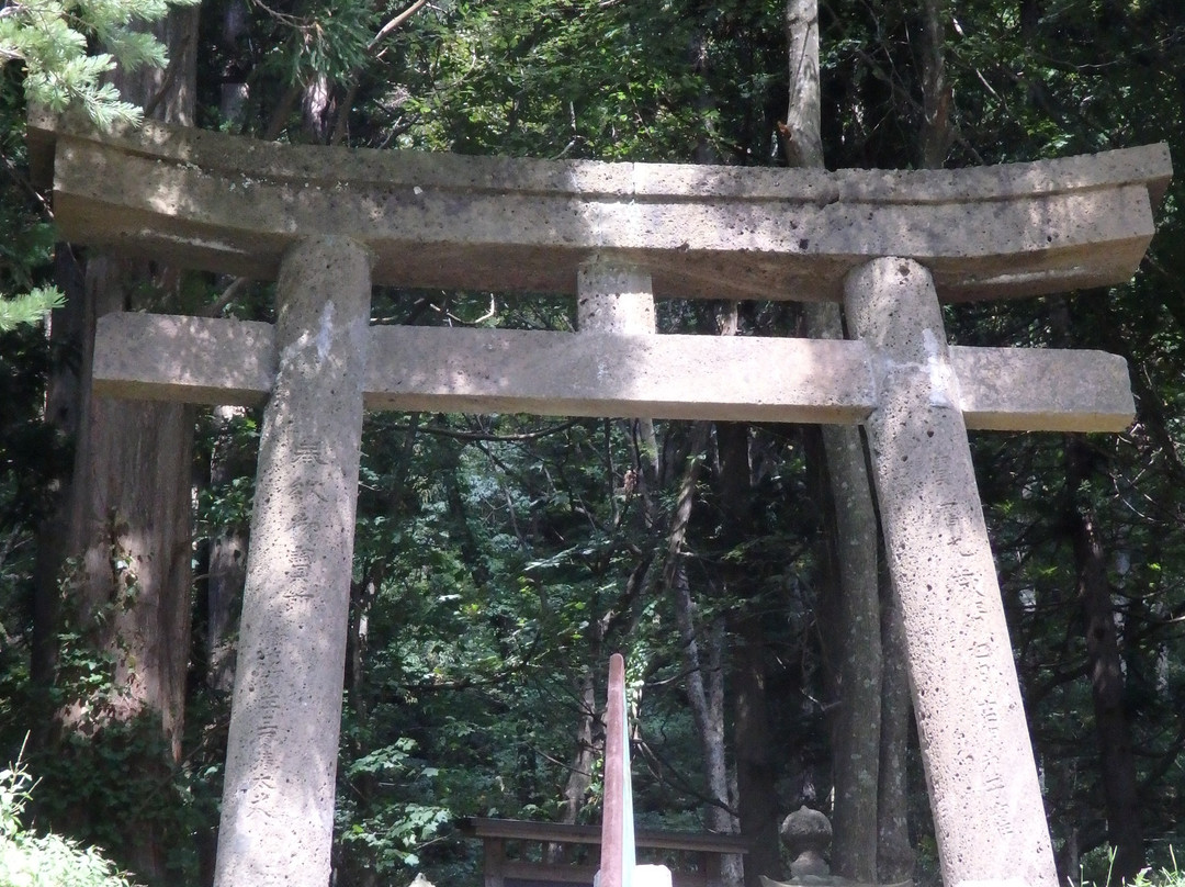 Sennindo - Sotokawa Shrine-户泽村必去景点