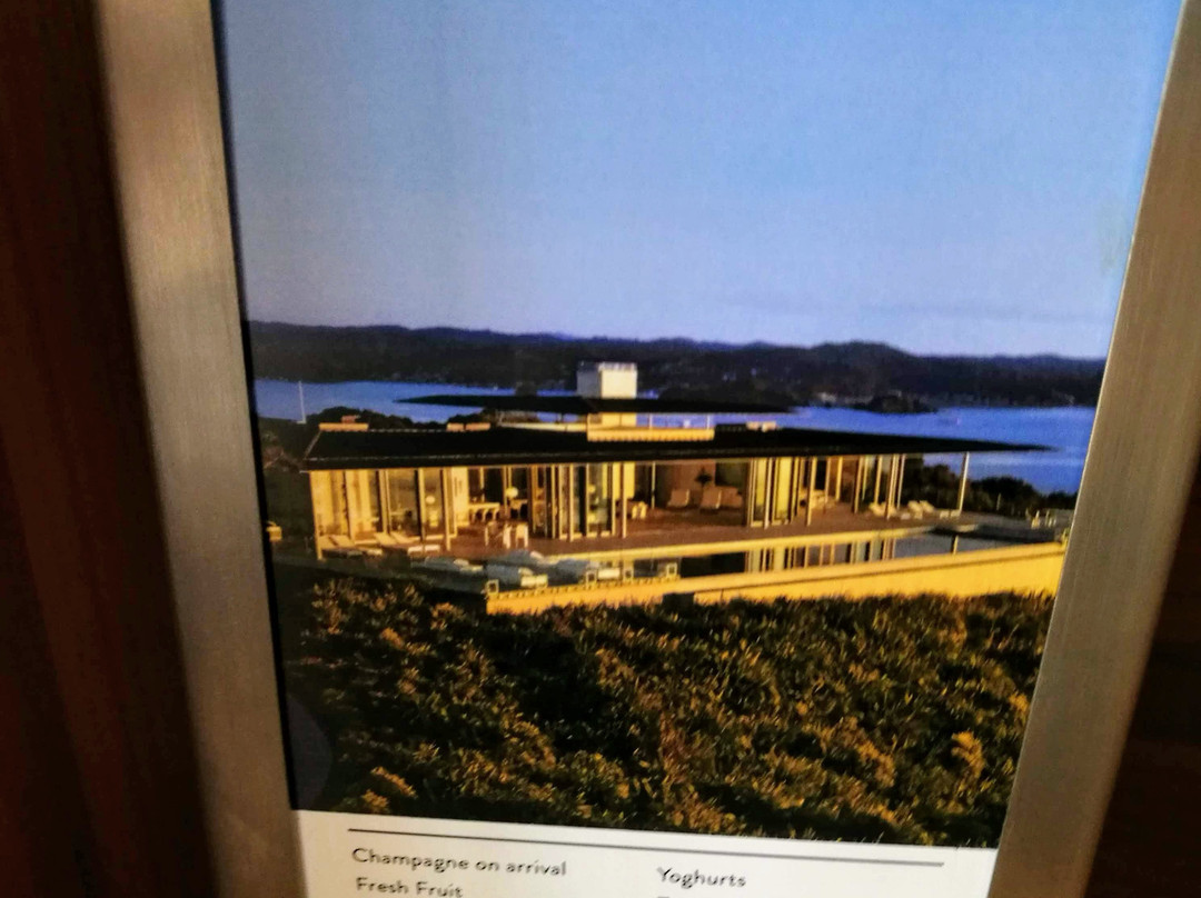 鹰巢别墅酒店主图