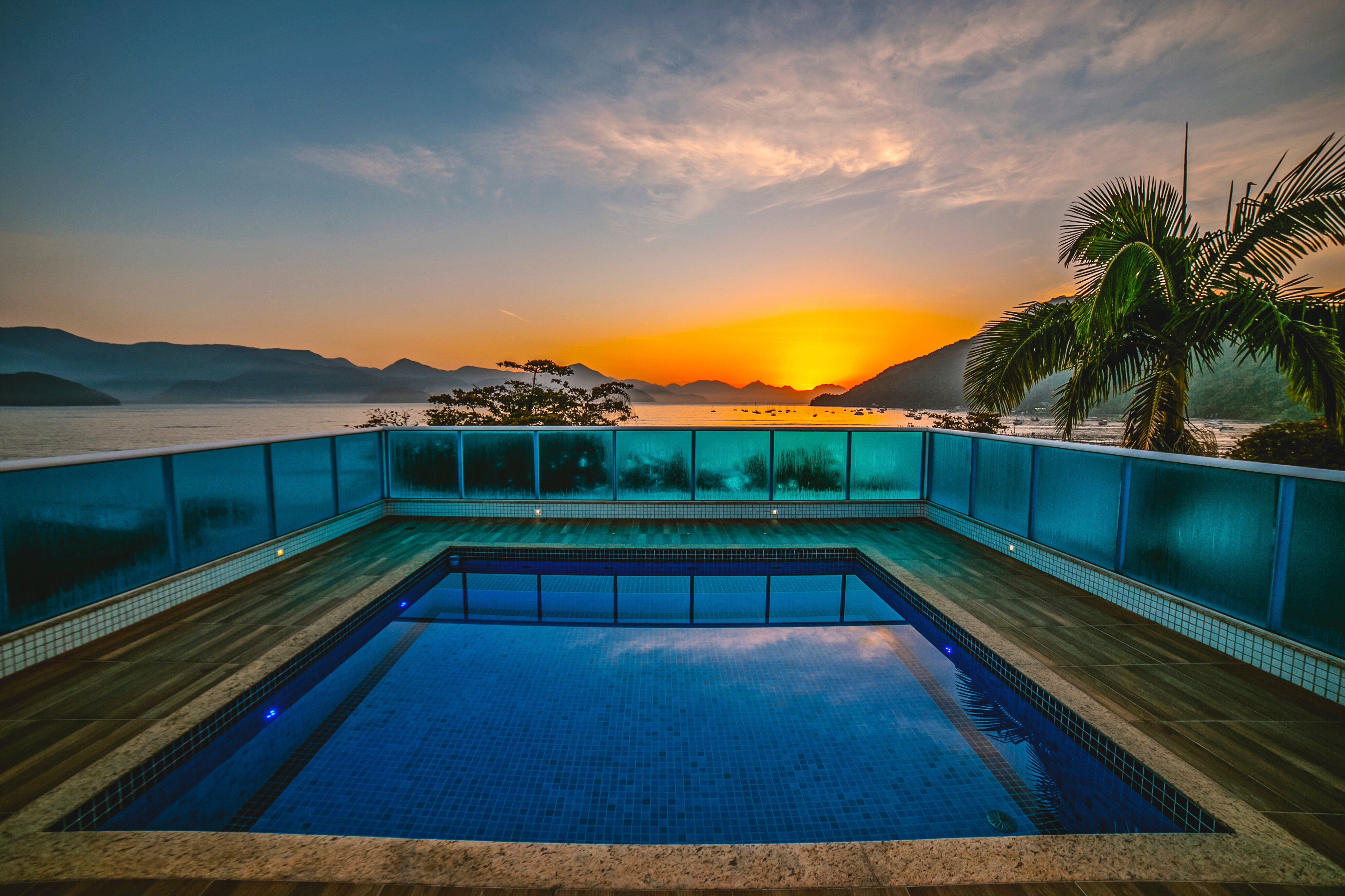 Ubatuba Praia Hotel-泳池