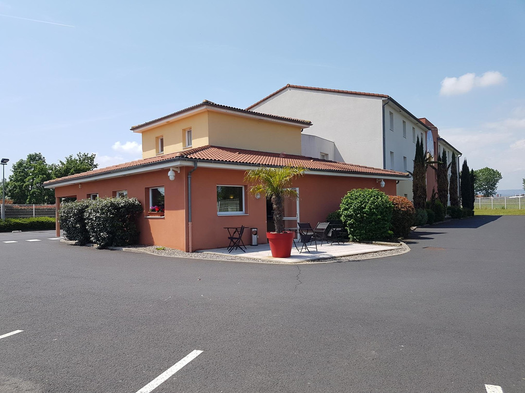 ACE Hôtel Issoire主图