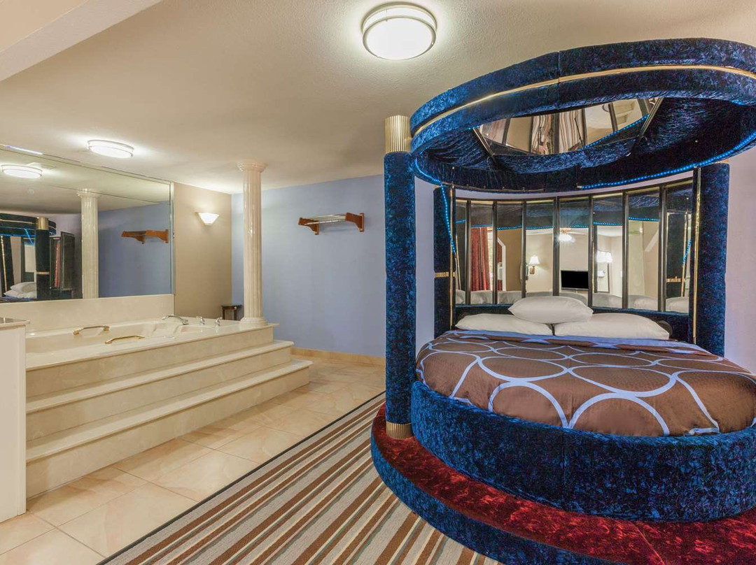 Super 8 by Wyndham Mt. Pleasant TX主图