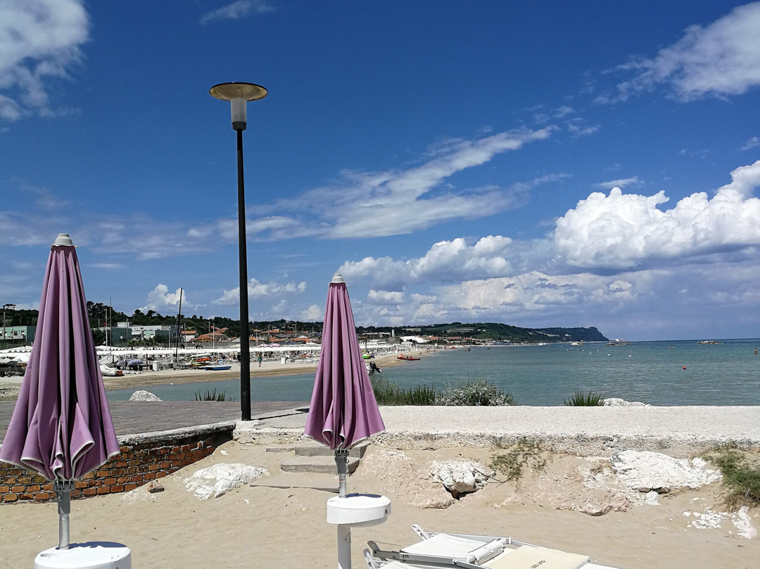 Spiaggia Lido di Fano-法诺必去景点