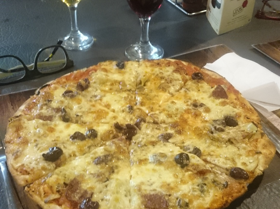 Lakeside餐馆和美食-Bella Pizza