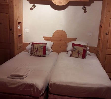 肯克恩酒店主图