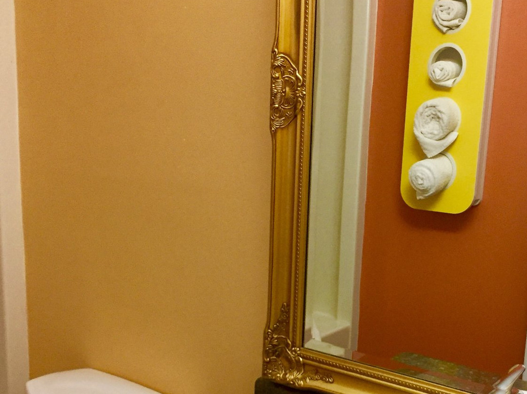 Riverside Motel主图