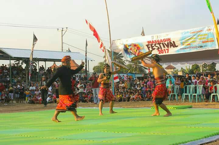 Animal Market-Masbagik必去景点